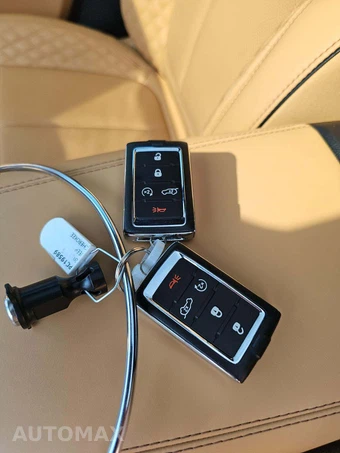 2023 Jeep Grand Cherokee Summit Reserve - miniatura 8