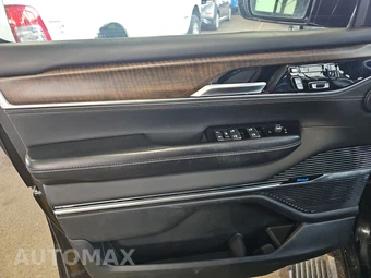 2023 Jeep Grand Wagoneer - miniatura 9