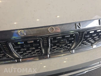 2023 Jeep Grand Wagoneer - miniatura 16