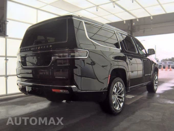 2023 Jeep Grand Wagoneer L Series II - miniatura 4