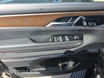 2023 Jeep Grand Wagoneer Obsidian - miniatura 9