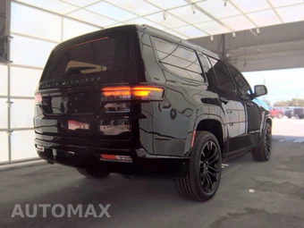 2023 Jeep Grand Wagoneer Obsidian - miniatura 4