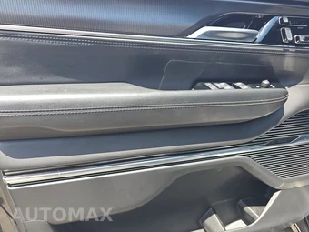 2023 Jeep Grand Wagoneer Obsidian - miniatura 9