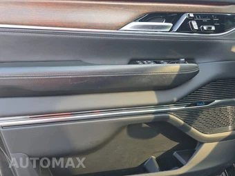 2023 Jeep Grand Wagoneer Series II - miniatura 9