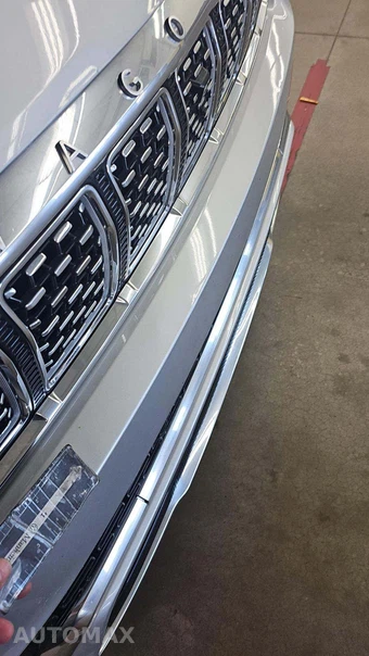 2023 Jeep Grand Wagoneer Series II - miniatura 42