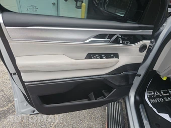 2023 Jeep Grand Wagoneer Series II - miniatura 9