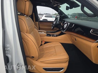 2023 Jeep Grand Wagoneer Series III - miniatura 8