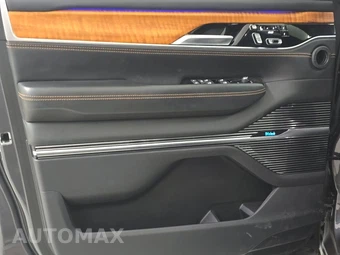 2023 Jeep Grand Wagoneer Series III - miniatura 9