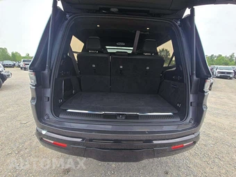 2023 Jeep Grand Wagoneer Series III Obsidian - miniatura 12