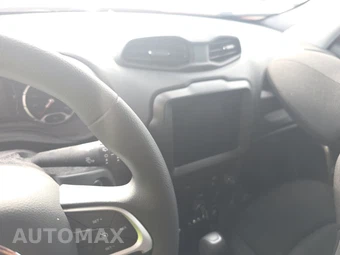 2023 Jeep Renegade Latitude - miniatura 11