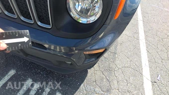 2023 Jeep Renegade Latitude - miniatura 19