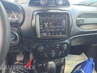 2023 Jeep Renegade Latitude - miniatura 7