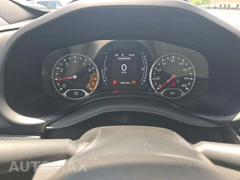 2023 Jeep Renegade Latitude - miniatura 6