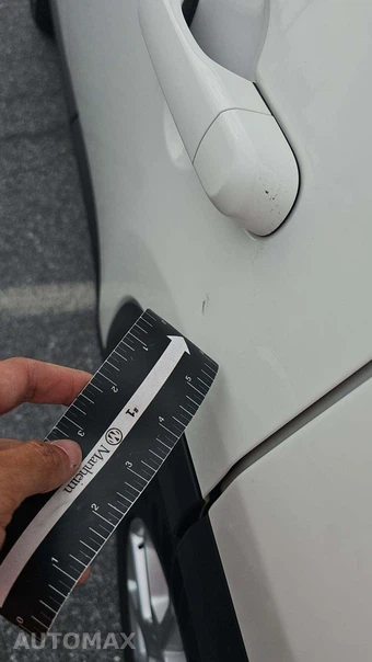 2023 Jeep Renegade Latitude - miniatura 22