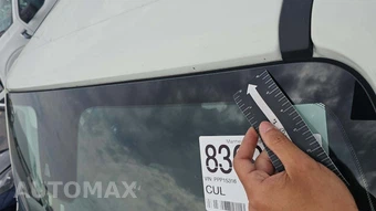 2023 Jeep Renegade Latitude - miniatura 23