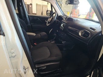 2023 Jeep Renegade Latitude - miniatura 8