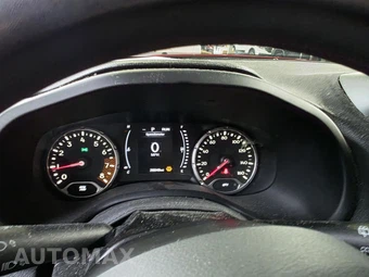 2023 Jeep Renegade Latitude - miniatura 16