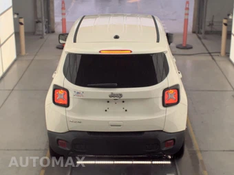2023 Jeep Renegade Latitude - miniatura 5