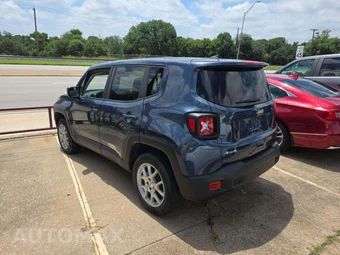 2023 Jeep Renegade Latitude - miniatura 2