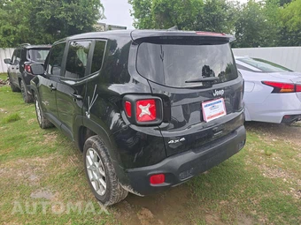 2023 Jeep Renegade Latitude - miniatura 2