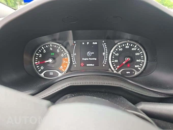 2023 Jeep Renegade Latitude - miniatura 9
