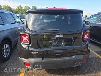 2023 Jeep Renegade Latitude - miniatura 5