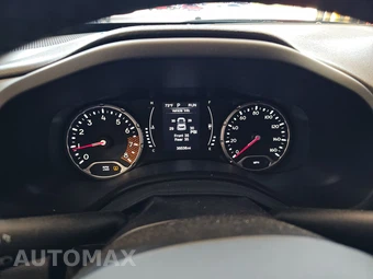 2023 Jeep Renegade Latitude - miniatura 12