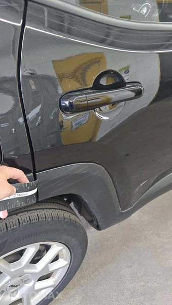 2023 Jeep Renegade Latitude - miniatura 26