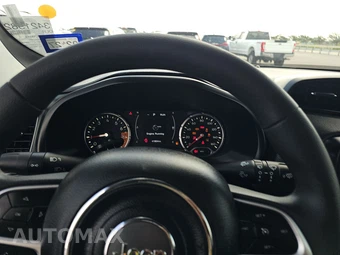 2023 Jeep Renegade Latitude - miniatura 12