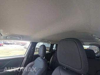 2023 Jeep Renegade Limited - miniatura 11