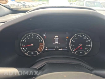 2023 Jeep Renegade Limited - miniatura 9