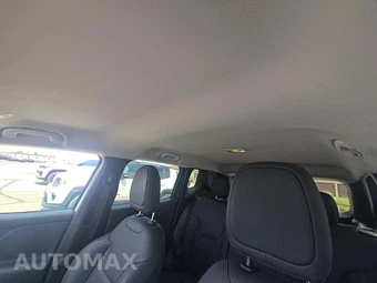 2023 Jeep Renegade Limited - miniatura 11