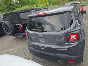 2023 Jeep Renegade Limited - miniatura 5