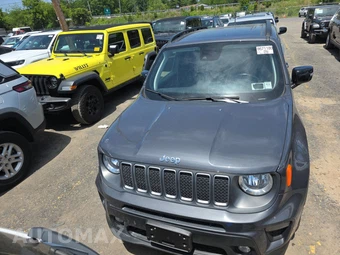 2023 Jeep Renegade Limited - miniatura 2