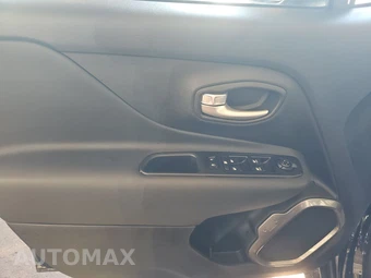 2023 Jeep Renegade Limited - miniatura 9