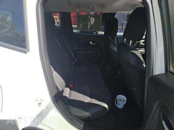 2023 Jeep Renegade Trailhawk - miniatura 16