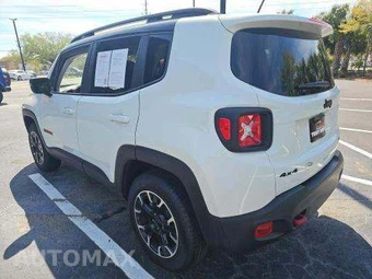 2023 Jeep Renegade Trailhawk - miniatura 2