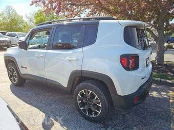 2023 Jeep Renegade Trailhawk - miniatura 2