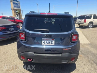 2023 Jeep Renegade Trailhawk - miniatura 5