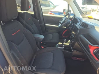 2023 Jeep Renegade Trailhawk - miniatura 8