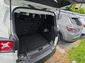 2023 Jeep Renegade Upland Edition - miniatura 14