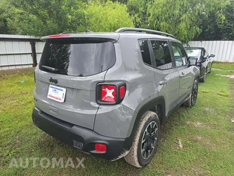 2023 Jeep Renegade Upland Edition - miniatura 3