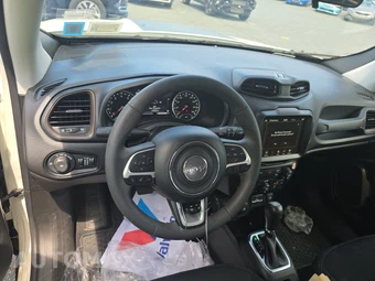 2023 Jeep Renegade Upland Edition – miniatura 11