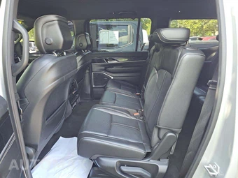 2023 Jeep Wagoneer - miniatura 13