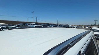 2023 Jeep Wagoneer L Series II - miniatura 18