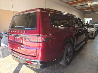 2023 Jeep Wagoneer L Series II - miniatura 3