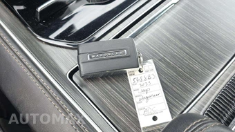 2023 Jeep Wagoneer L Series II - miniatura 19