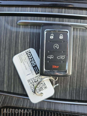 2023 Jeep Wagoneer L Series III - miniatura 5