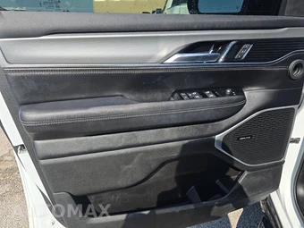 2023 Jeep Wagoneer Series II Carbide - miniatura 9