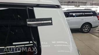 2023 Jeep Wagoneer Series II Carbide - miniatura 22